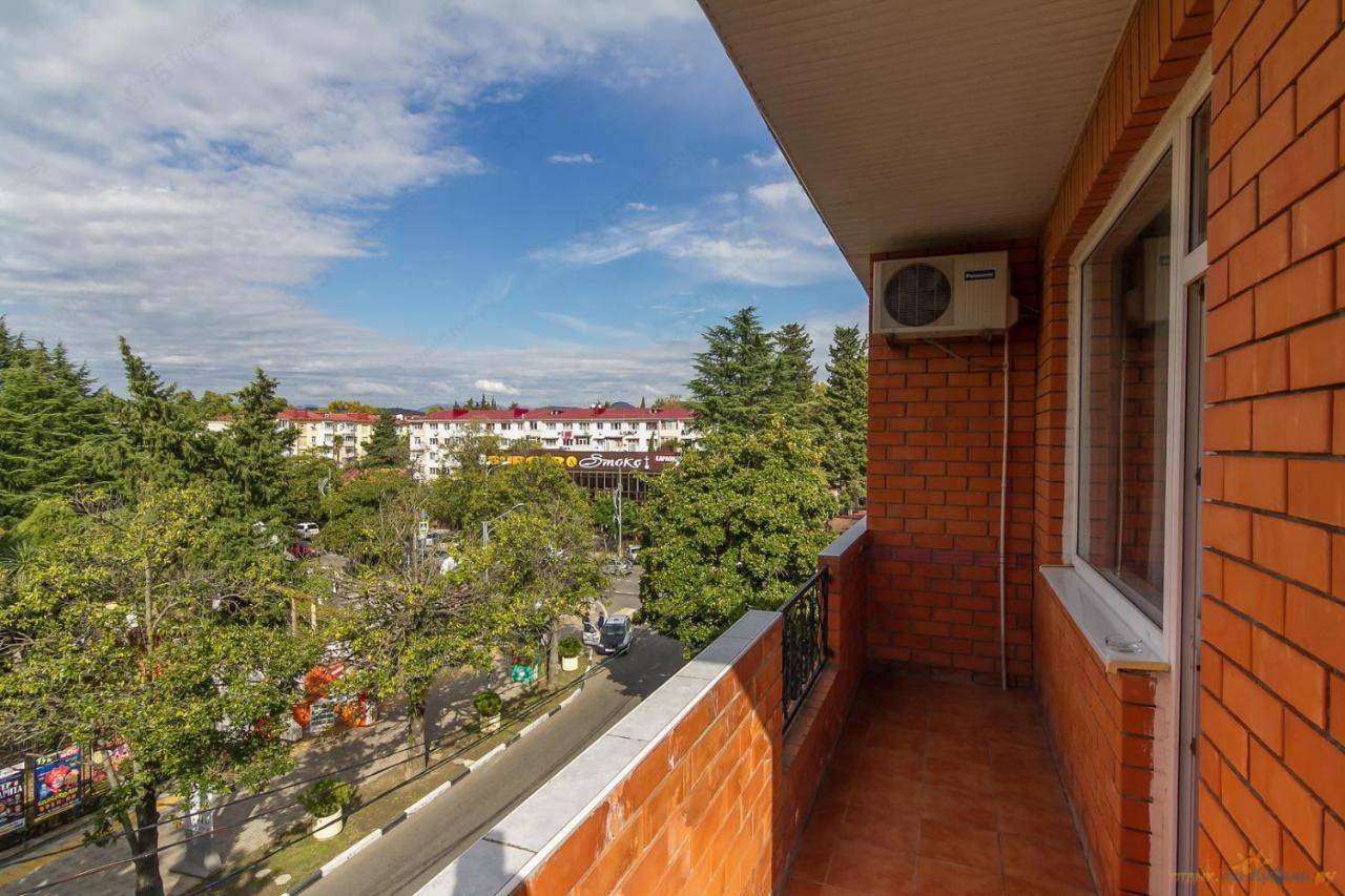 Адлер гостиница red. Гостевой дом африка шепси. Адлер гостиница red hous. Отель red hous. Ред хаус людиново.